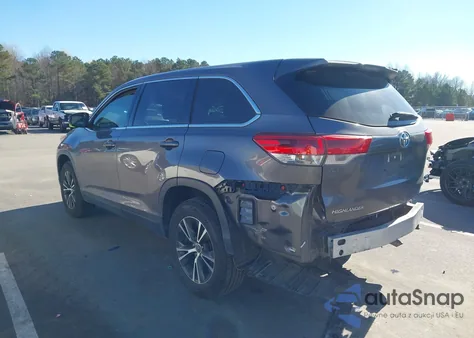 2019 Toyota Highlander Le z USA, uszkodzony, nr VIN 5TDZZRFH5KS333762